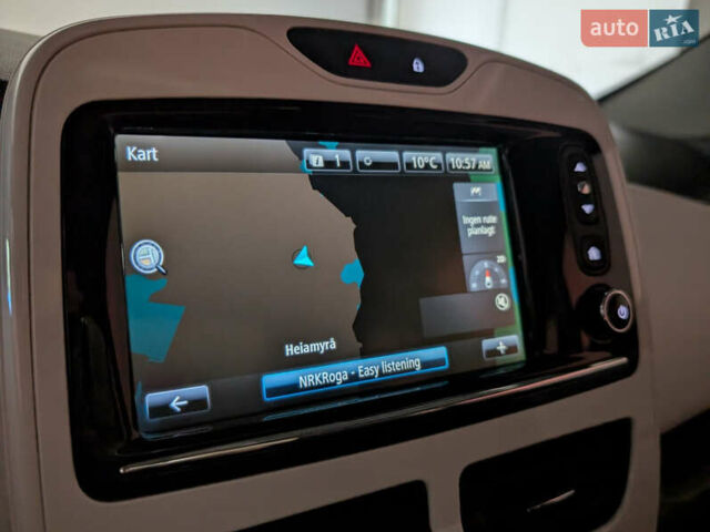 Червоний Рено Зое, об'ємом двигуна 0 л та пробігом 80 тис. км за 6700 $, фото 23 на Automoto.ua