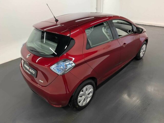 Красный Рено Зое, объемом двигателя 0 л и пробегом 91 тыс. км за 9000 $, фото 9 на Automoto.ua