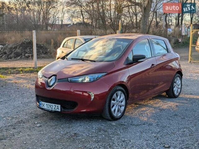 Червоний Рено Зое, об'ємом двигуна 0 л та пробігом 178 тис. км за 8850 $, фото 4 на Automoto.ua