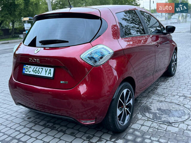 Красный Рено Зое, объемом двигателя 0 л и пробегом 79 тыс. км за 10900 $, фото 3 на Automoto.ua