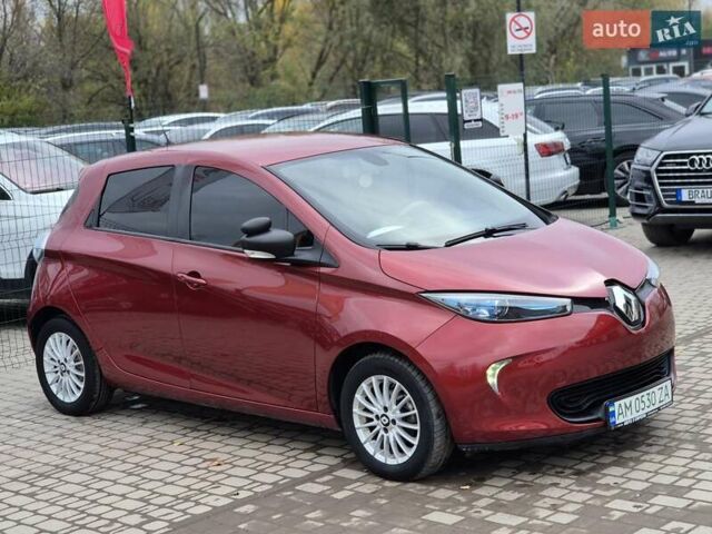 Рено Зое 2018 в Бердичеве на Automoto.ua Красный Рено Зое, объемом двигателя 0 л и пробегом 121 тыс. км за 9455 $, фото 6 на Automoto.ua