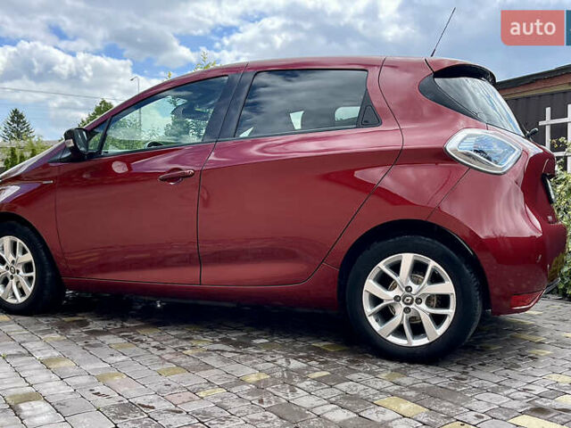 Красный Рено Зое, объемом двигателя 0 л и пробегом 98 тыс. км за 10399 $, фото 10 на Automoto.ua