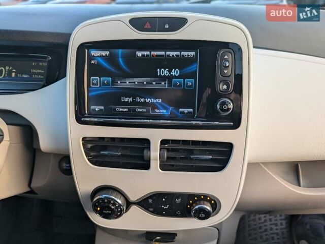 Червоний Рено Зое, об'ємом двигуна 0 л та пробігом 178 тис. км за 8850 $, фото 43 на Automoto.ua