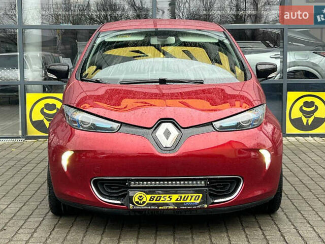 Червоний Рено Зое, об'ємом двигуна 0 л та пробігом 106 тис. км за 11500 $, фото 1 на Automoto.ua