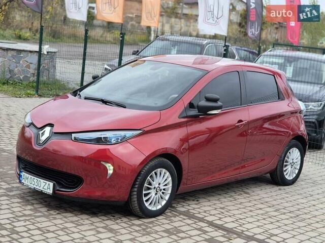 Рено Зое 2018 в Бердичеве на Automoto.ua Красный Рено Зое, объемом двигателя 0 л и пробегом 121 тыс. км за 9455 $, фото 2 на Automoto.ua
