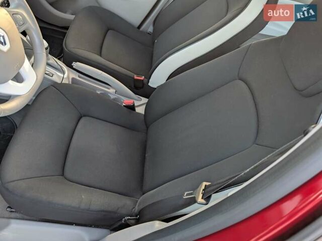 Красный Рено Зое, объемом двигателя 0 л и пробегом 178 тыс. км за 8850 $, фото 26 на Automoto.ua