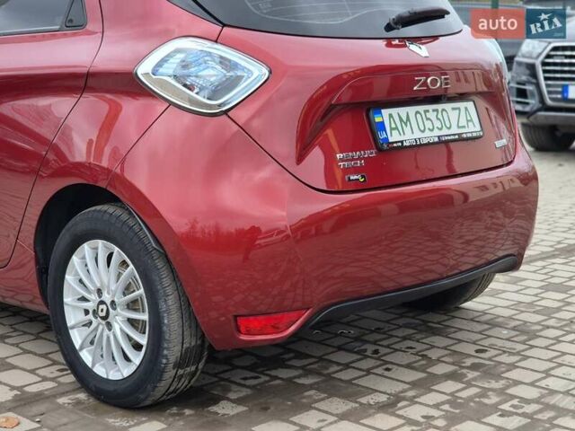 Рено Зое 2018 в Бердичеве на Automoto.ua Красный Рено Зое, объемом двигателя 0 л и пробегом 121 тыс. км за 9455 $, фото 19 на Automoto.ua