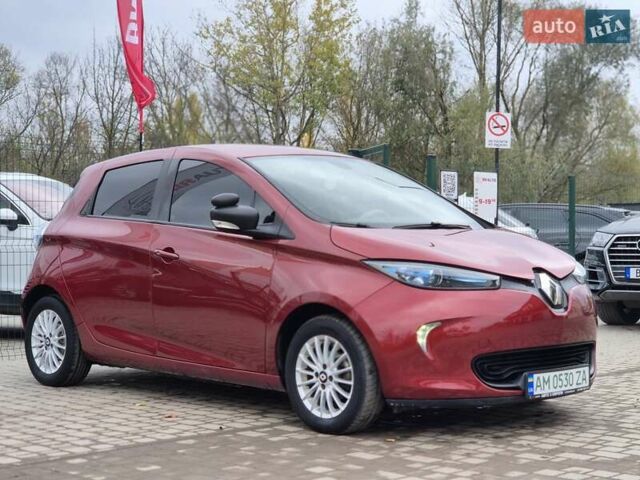 Рено Зое 2018 в Бердичеве на Automoto.ua Красный Рено Зое, объемом двигателя 0 л и пробегом 121 тыс. км за 9455 $, фото 4 на Automoto.ua