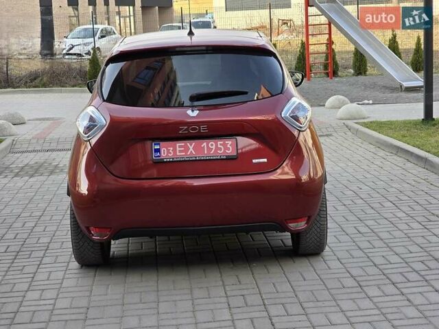 Красный Рено Зое, объемом двигателя 0 л и пробегом 50 тыс. км за 10450 $, фото 4 на Automoto.ua