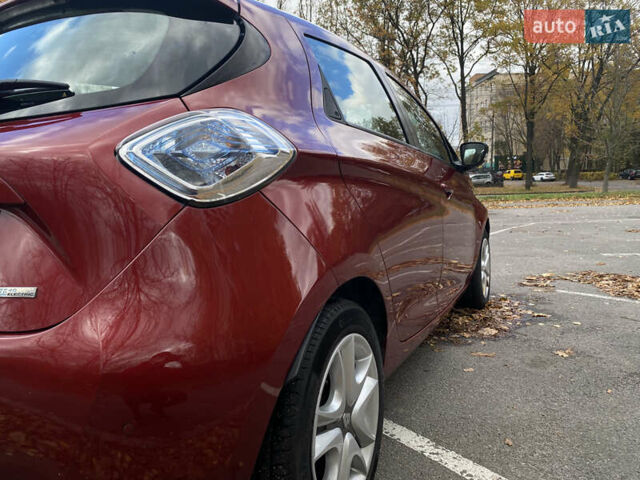 Рено Зое 2019 в Виннице на Automoto.ua Красный Рено Зое, объемом двигателя 0 л и пробегом 140 тыс. км за 8950 $, фото 14 на Automoto.ua