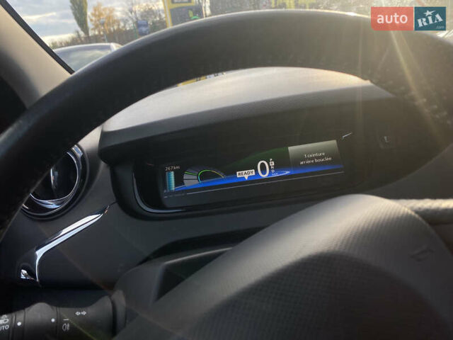 Рено Зое 2019 в Виннице на Automoto.ua Красный Рено Зое, объемом двигателя 0 л и пробегом 140 тыс. км за 8950 $, фото 22 на Automoto.ua