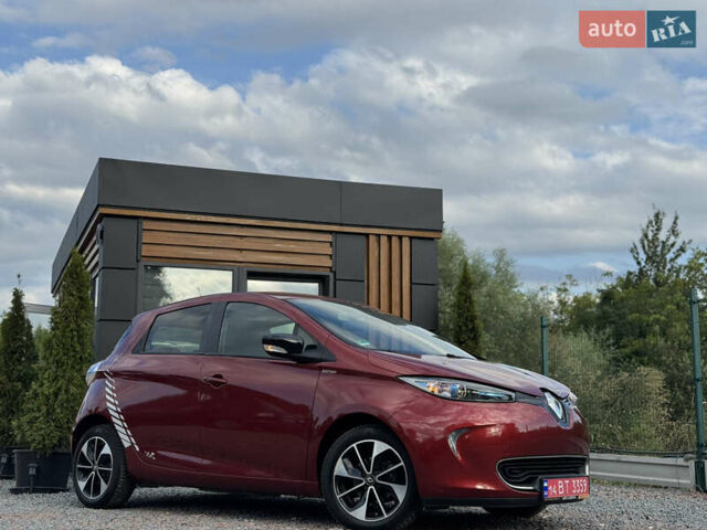 Красный Рено Зое, объемом двигателя 0 л и пробегом 50 тыс. км за 10250 $, фото 6 на Automoto.ua