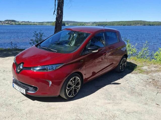 Червоний Рено Зое, об'ємом двигуна 0 л та пробігом 2 тис. км за 8300 $, фото 3 на Automoto.ua