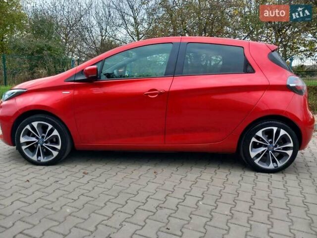 Красный Рено Зое, объемом двигателя 0 л и пробегом 115 тыс. км за 14300 $, фото 6 на Automoto.ua