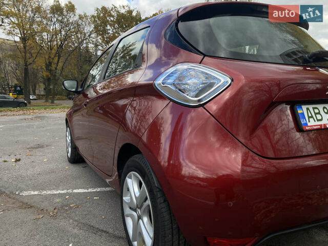 Рено Зое 2019 в Виннице на Automoto.ua Красный Рено Зое, объемом двигателя 0 л и пробегом 140 тыс. км за 8950 $, фото 15 на Automoto.ua
