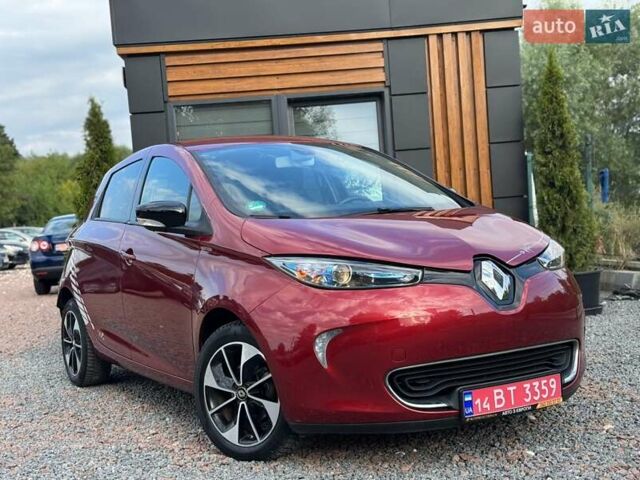 Красный Рено Зое, объемом двигателя 0 л и пробегом 50 тыс. км за 10250 $, фото 5 на Automoto.ua