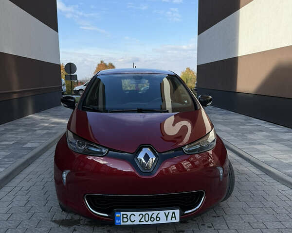 Рено Зое 2019 в Львове на Automoto.ua Красный Рено Зое, объемом двигателя 0 л и пробегом 41 тыс. км за 11550 $, фото 2 на Automoto.ua