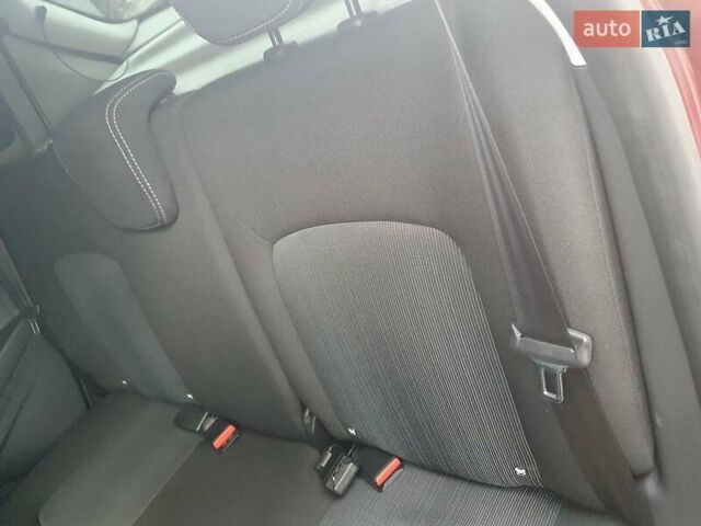 Рено Зое 2019 у Трускавце на Automoto.ua Червоний Рено Зое, об'ємом двигуна 0 л та пробігом 104 тис. км за 8448 $, фото 5 на Automoto.ua