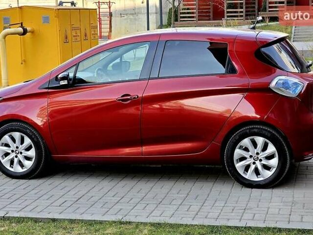 Красный Рено Зое, объемом двигателя 0 л и пробегом 50 тыс. км за 10450 $, фото 2 на Automoto.ua