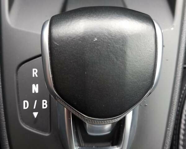 Красный Рено Зое, объемом двигателя 0 л и пробегом 115 тыс. км за 14300 $, фото 16 на Automoto.ua