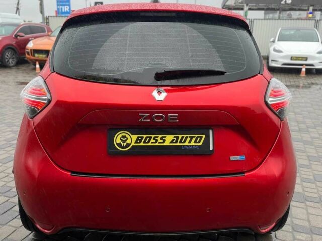 Красный Рено Зое, объемом двигателя 0 л и пробегом 62 тыс. км за 13500 $, фото 5 на Automoto.ua