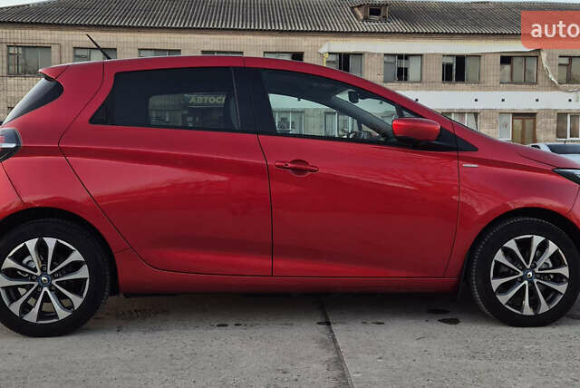 Червоний Рено Зое, об'ємом двигуна 0 л та пробігом 129 тис. км за 13800 $, фото 2 на Automoto.ua