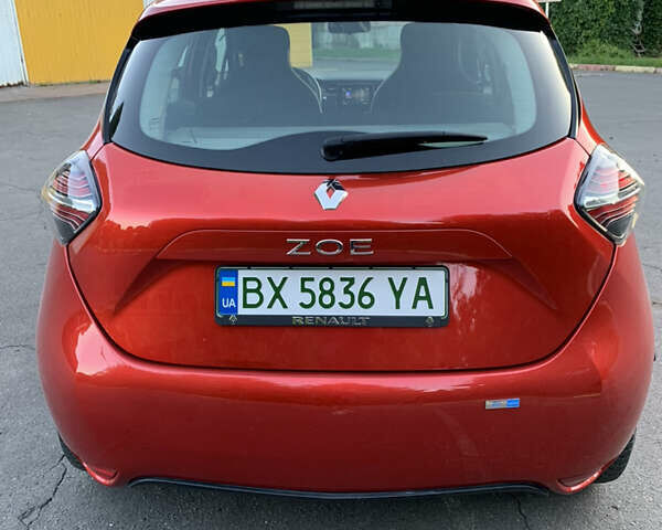 Червоний Рено Зое, об'ємом двигуна 0 л та пробігом 80 тис. км за 11300 $, фото 4 на Automoto.ua