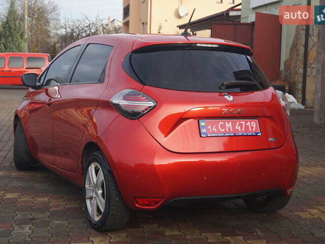Красный Рено Зое, объемом двигателя 0 л и пробегом 137 тыс. км за 12500 $, фото 9 на Automoto.ua