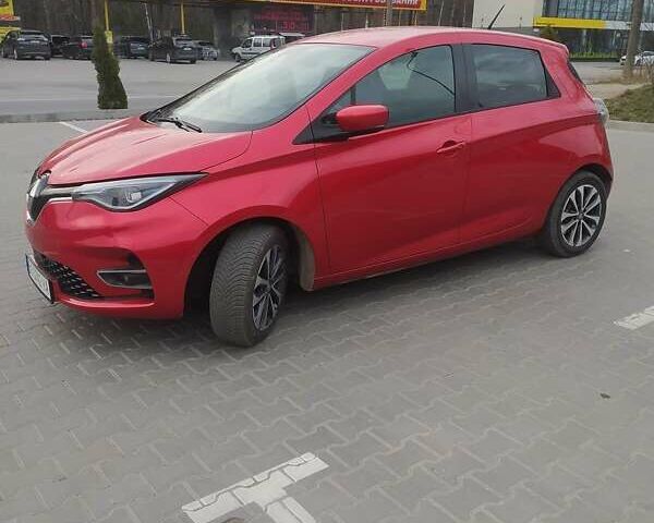 Красный Рено Зое, объемом двигателя 0 л и пробегом 15 тыс. км за 13700 $, фото 4 на Automoto.ua