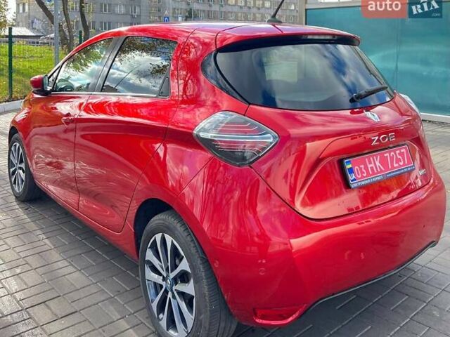 Красный Рено Зое, объемом двигателя 0 л и пробегом 95 тыс. км за 13000 $, фото 14 на Automoto.ua
