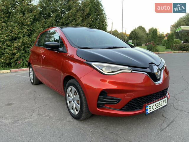 Червоний Рено Зое, об'ємом двигуна 0 л та пробігом 80 тис. км за 11300 $, фото 2 на Automoto.ua