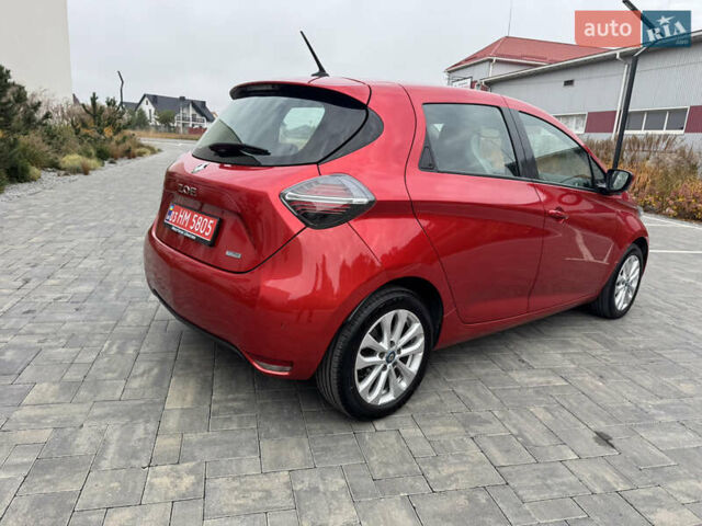 Красный Рено Зое, объемом двигателя 0 л и пробегом 117 тыс. км за 11900 $, фото 4 на Automoto.ua