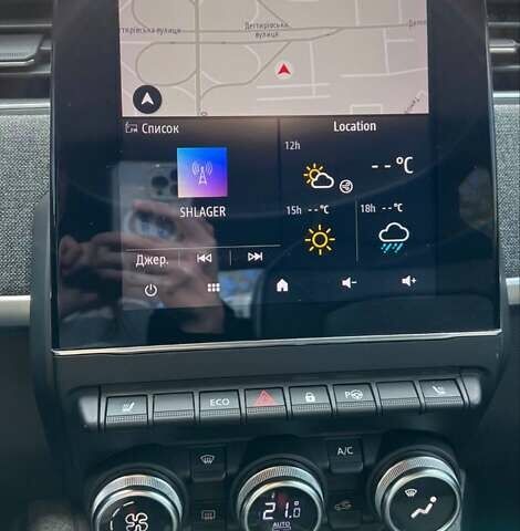 Красный Рено Зое, объемом двигателя 0 л и пробегом 95 тыс. км за 13000 $, фото 21 на Automoto.ua