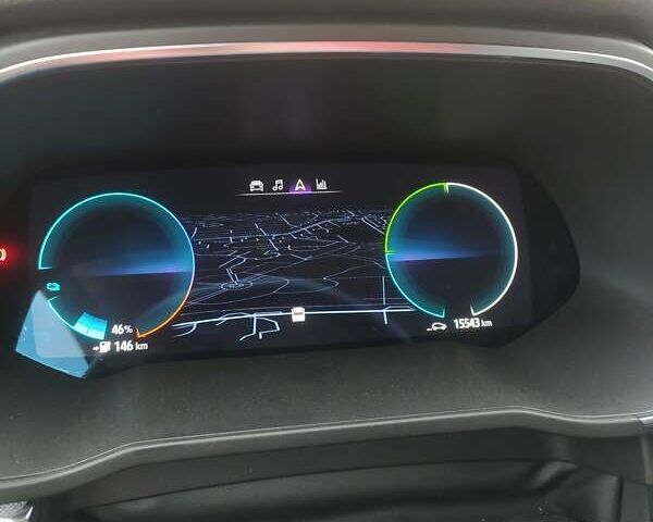 Красный Рено Зое, объемом двигателя 0 л и пробегом 15 тыс. км за 13700 $, фото 20 на Automoto.ua