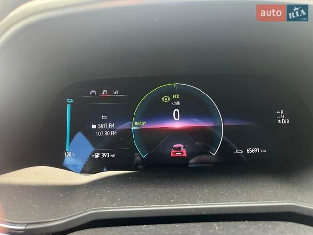 Червоний Рено Зое, об'ємом двигуна 0 л та пробігом 69 тис. км за 12600 $, фото 4 на Automoto.ua