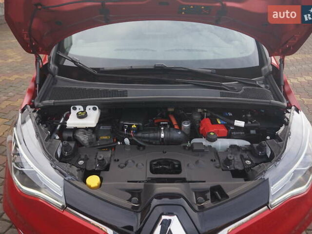 Красный Рено Зое, объемом двигателя 0 л и пробегом 137 тыс. км за 12500 $, фото 51 на Automoto.ua