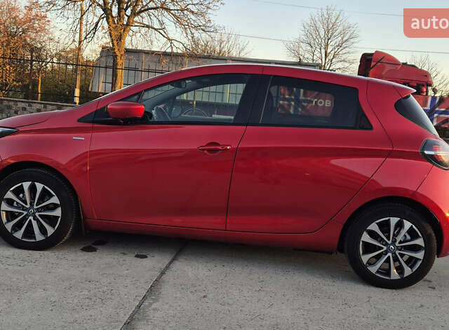 Червоний Рено Зое, об'ємом двигуна 0 л та пробігом 129 тис. км за 13800 $, фото 5 на Automoto.ua