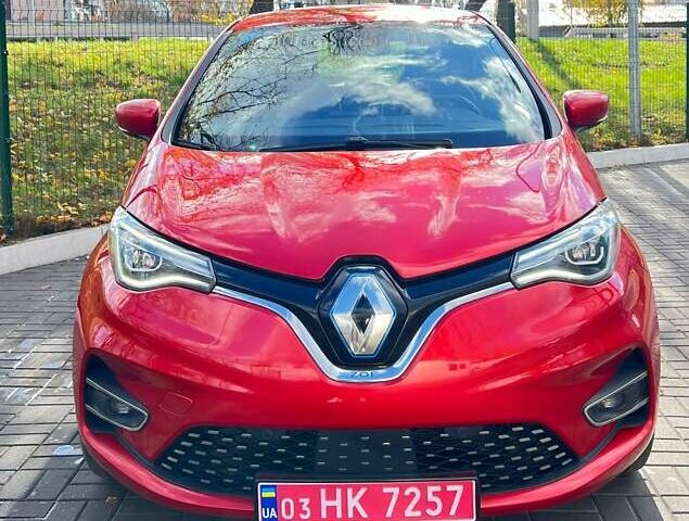 Красный Рено Зое, объемом двигателя 0 л и пробегом 95 тыс. км за 13000 $, фото 1 на Automoto.ua