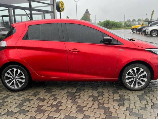 Красный Рено Зое, объемом двигателя 0 л и пробегом 62 тыс. км за 13500 $, фото 4 на Automoto.ua