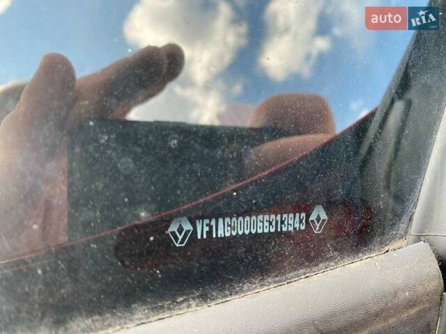Червоний Рено Зое, об'ємом двигуна 0 л та пробігом 28 тис. км за 12700 $, фото 24 на Automoto.ua