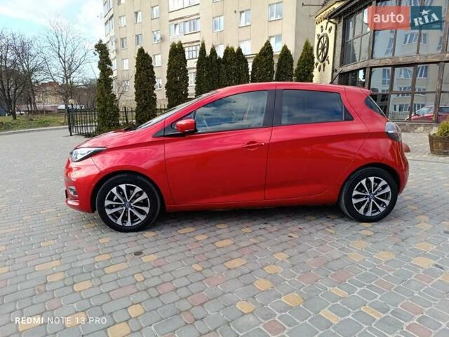 Красный Рено Зое, объемом двигателя 0 л и пробегом 21 тыс. км за 13999 $, фото 5 на Automoto.ua
