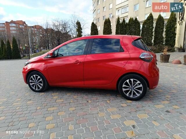 Красный Рено Зое, объемом двигателя 0 л и пробегом 21 тыс. км за 13999 $, фото 6 на Automoto.ua