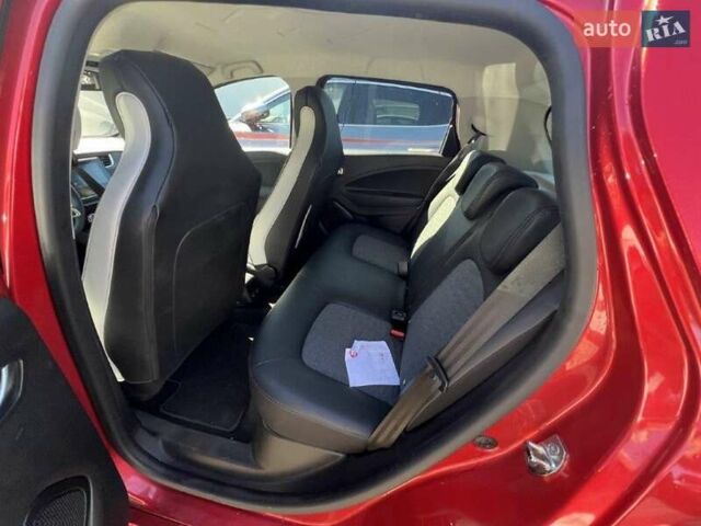 Червоний Рено Зое, об'ємом двигуна 0 л та пробігом 18 тис. км за 10800 $, фото 6 на Automoto.ua
