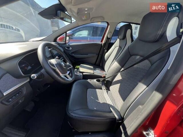 Червоний Рено Зое, об'ємом двигуна 0 л та пробігом 18 тис. км за 10800 $, фото 5 на Automoto.ua