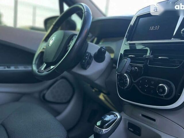 Рено Зое, об'ємом двигуна 0 л та пробігом 58 тис. км за 11300 $, фото 13 на Automoto.ua