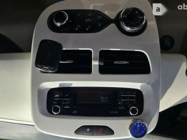 Рено Зое, об'ємом двигуна 0 л та пробігом 116 тис. км за 13499 $, фото 14 на Automoto.ua