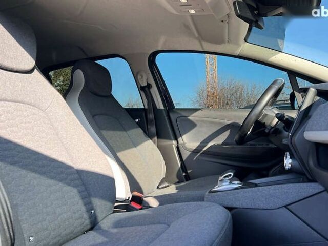 Рено Зое, объемом двигателя 4.25 л и пробегом 27 тыс. км за 15300 $, фото 9 на Automoto.ua