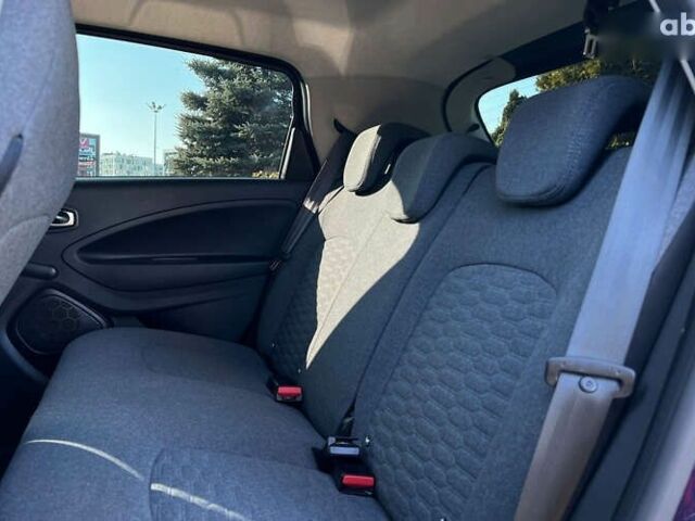 Рено Зое, объемом двигателя 4.25 л и пробегом 27 тыс. км за 15300 $, фото 10 на Automoto.ua