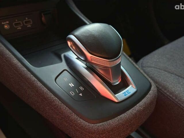 Рено Зое, объемом двигателя 4.25 л и пробегом 27 тыс. км за 15300 $, фото 14 на Automoto.ua