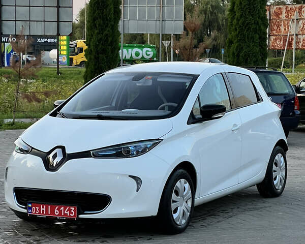 Рено Зое, объемом двигателя 0 л и пробегом 83 тыс. км за 6200 $, фото 7 на Automoto.ua